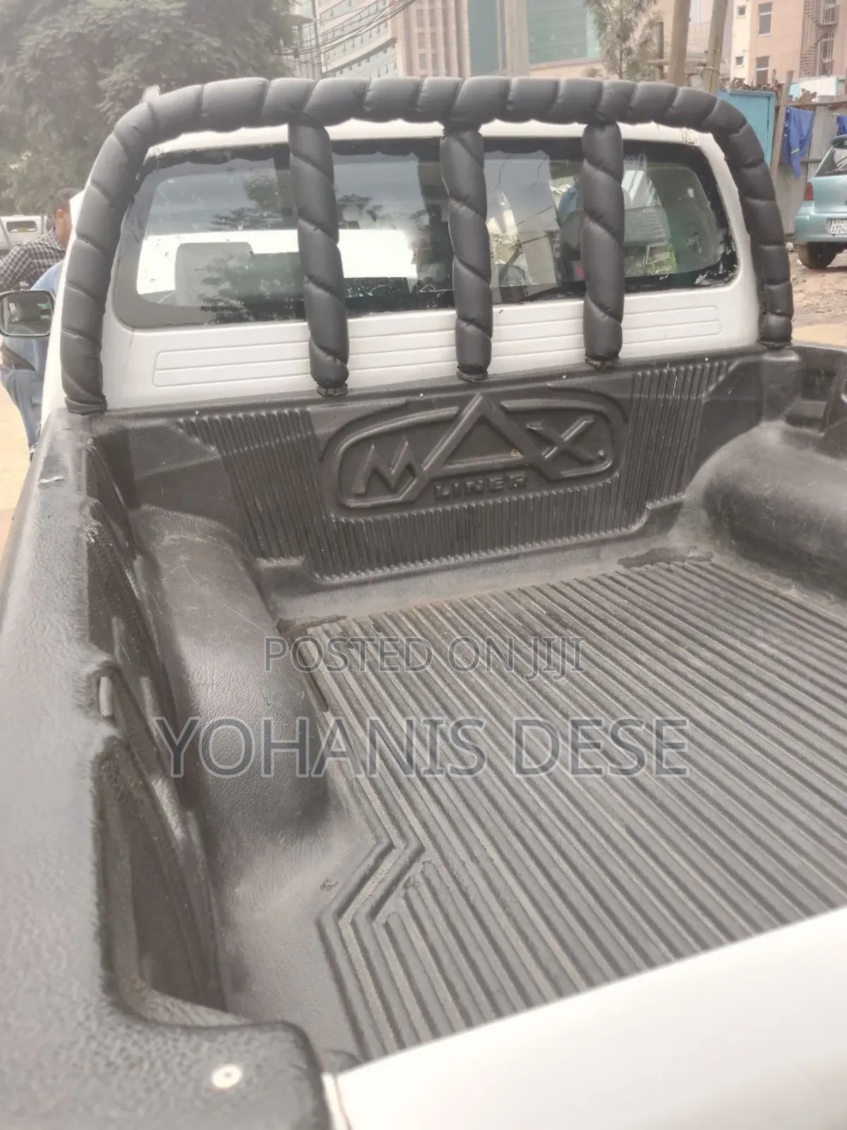 Toyota Hilux 2011 White