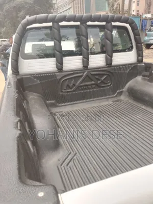 Toyota Hilux 2011 White