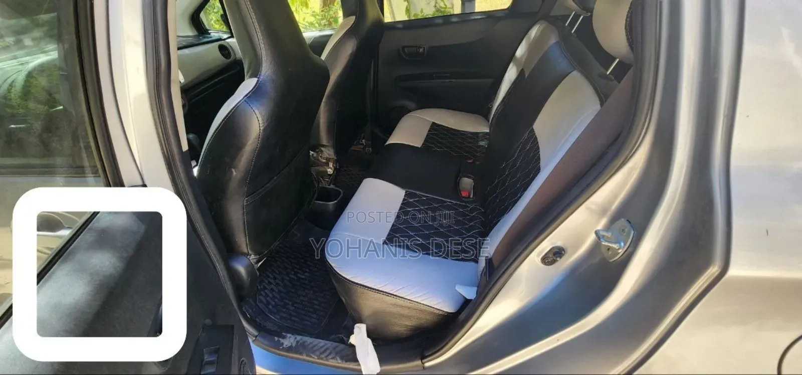 Toyota Yaris 2012 Silver