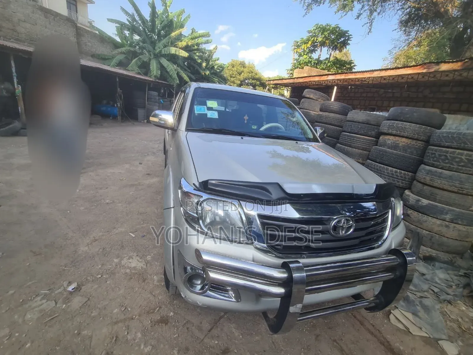 Toyota Hilux 2016 Gray