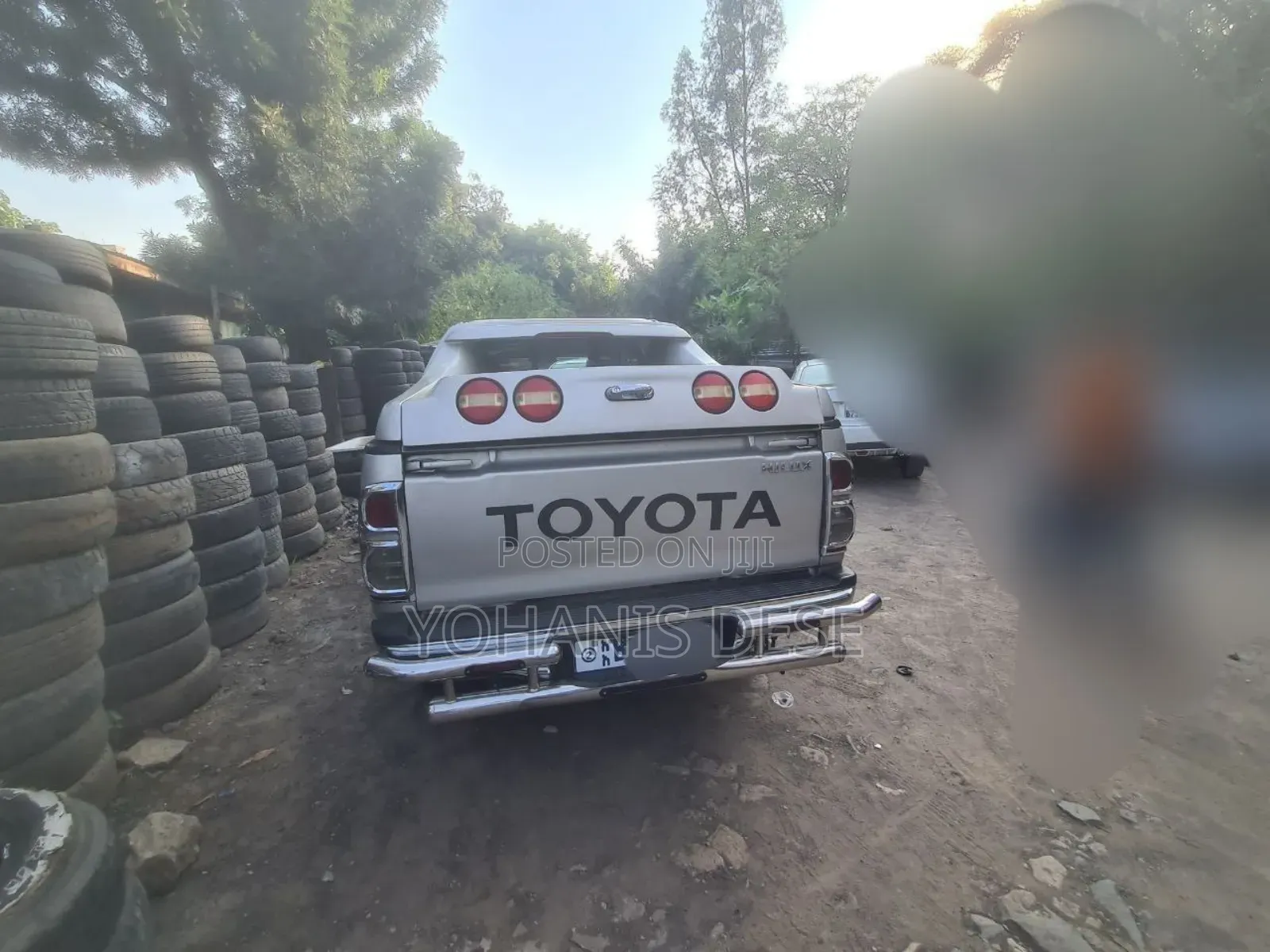 Toyota Hilux 2016 Gray