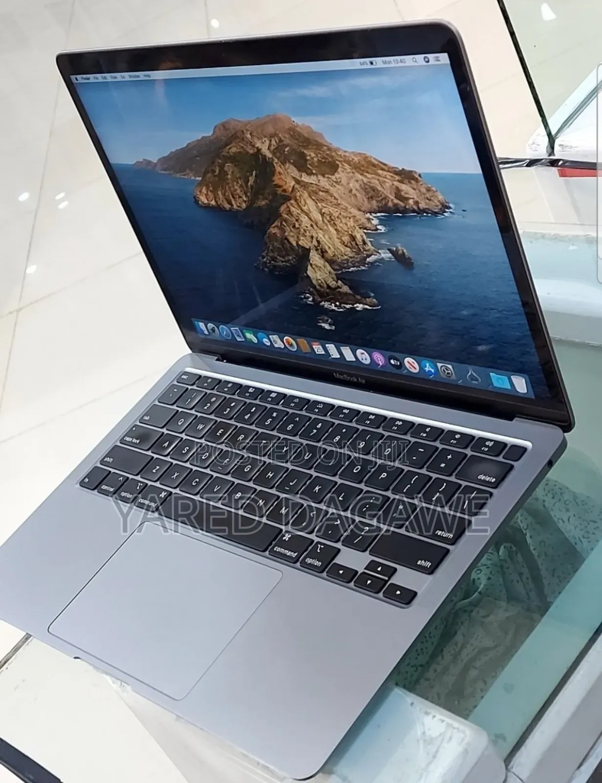 New Laptop Apple MacBook 2020 16GB Intel Core I7 SSD 512GB