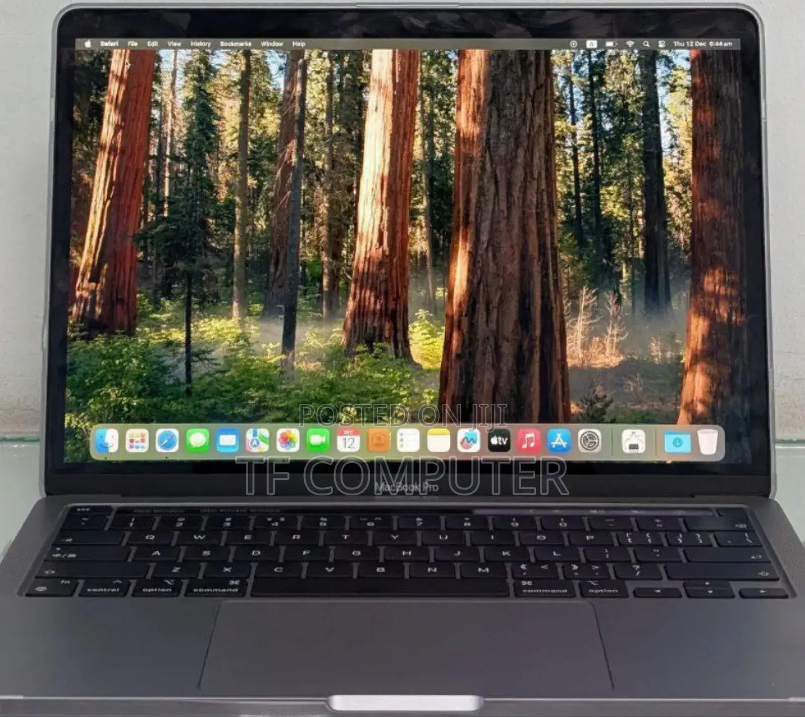 New Laptop Apple MacBook Pro 2020 M1 8GB Apple M1 Pro SSD 256GB