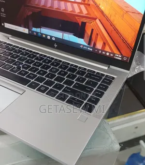 New Laptop HP EliteBook 840 16GB Intel SSD 512GB