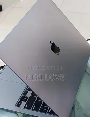 New Laptop Apple MacBook Air 2020 8GB Intel Core I7 SSD 512GB