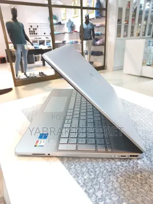 New Laptop HP Stream Notebook 8GB Intel Core I5 SSD 512GB