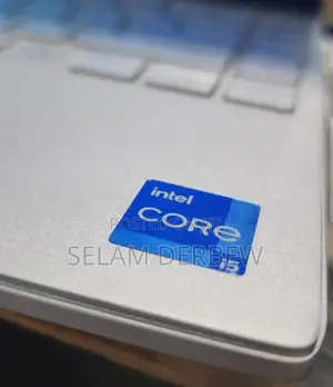 New Laptop HP Envy 13 16GB Intel Core I5 SSD 512GB