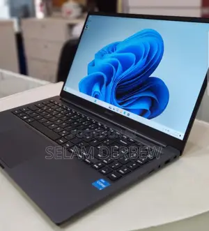 New Laptop Samsung Galaxy Book 2 8GB Intel Core I3 SSD 256GB