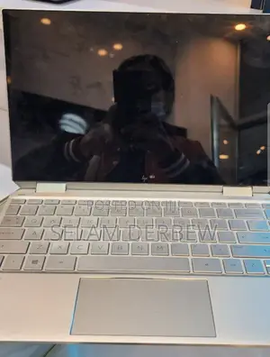 Photo - Laptop HP Spectre X360 16GB Intel Core I7 SSD 1T