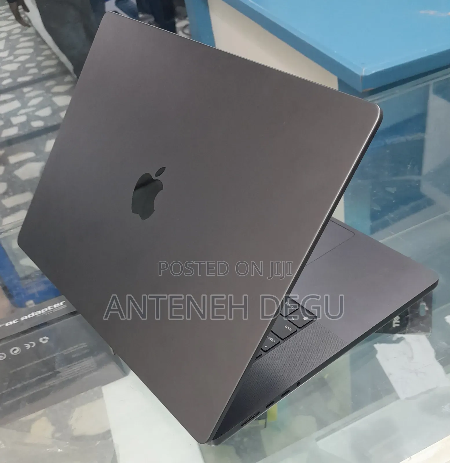 New Apple MacBook Pro 2023 M3 Max 16-Inch 36GB Apple M3 Max SSD 1T