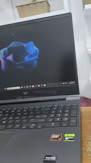 New Laptop HP Victus 16 16GB AMD Ryzen 7 SSD 1T