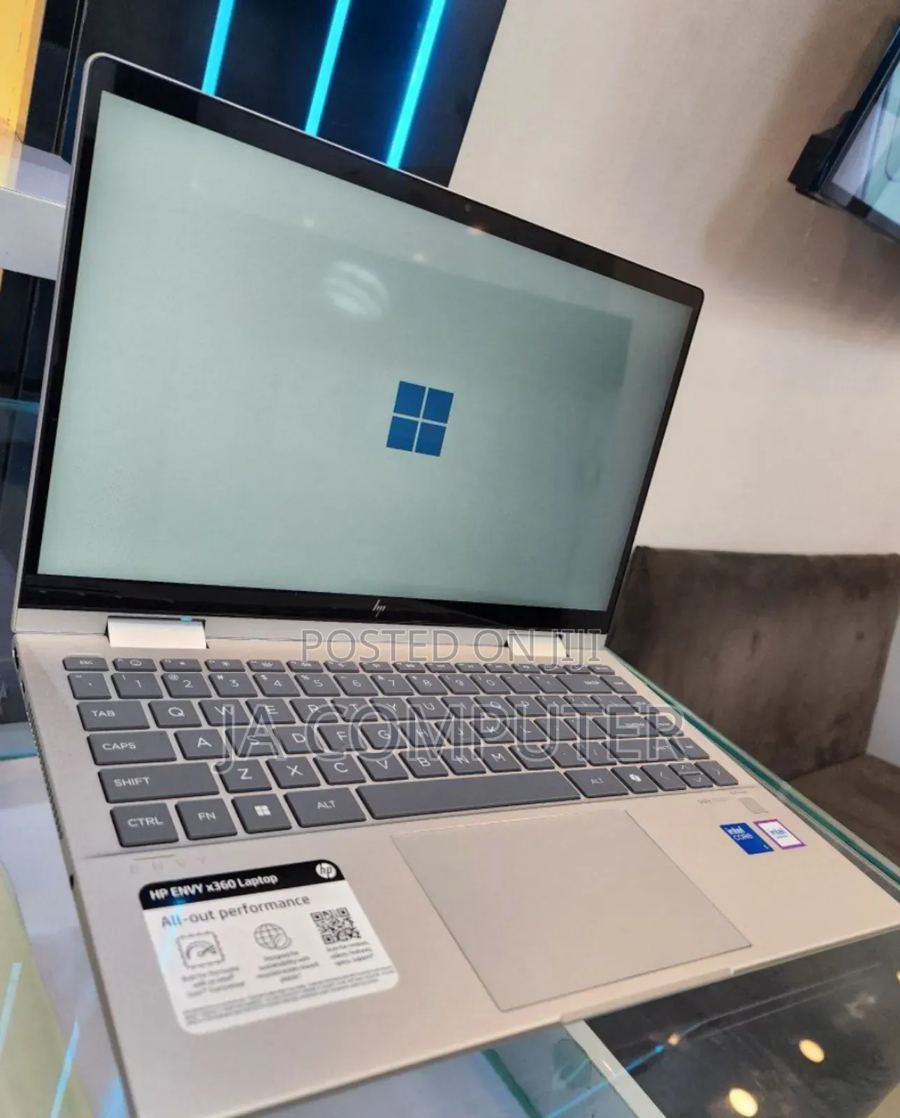 New Laptop HP Envy X360 8GB Intel Core Ultra 5 SSD 512GB