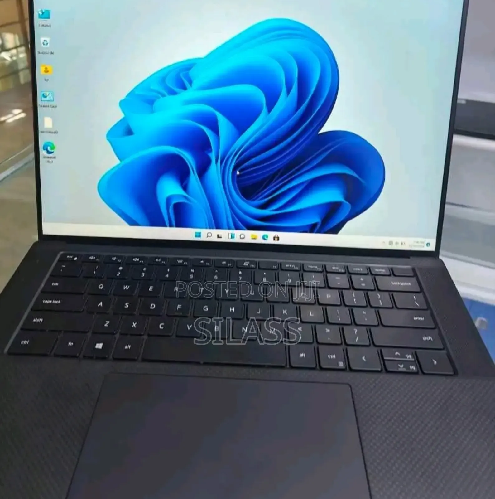 New Laptop Dell Precision 5570 20GB Intel Core I7 SSD 512GB