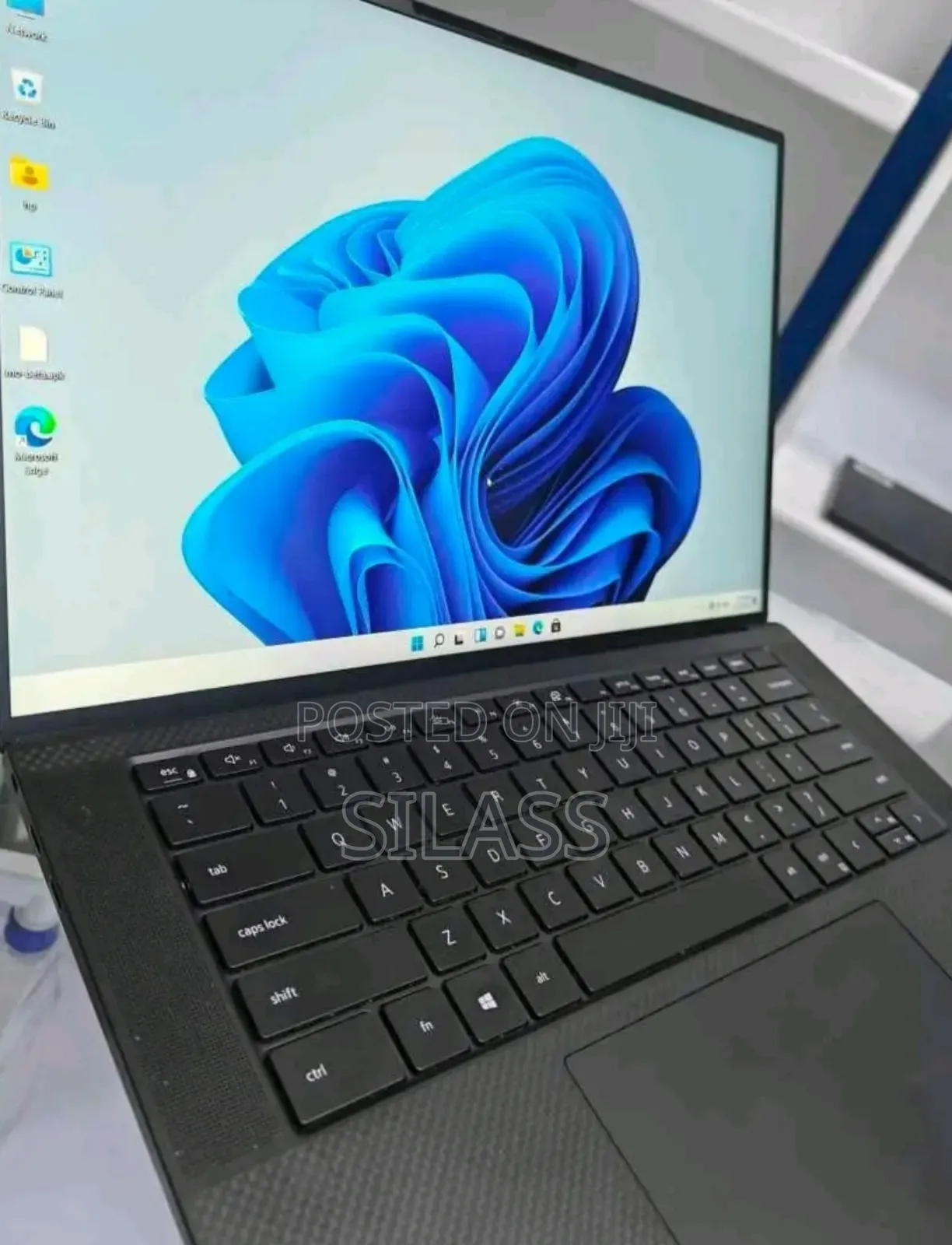 New Laptop Dell Precision 5570 20GB Intel Core I7 SSD 512GB