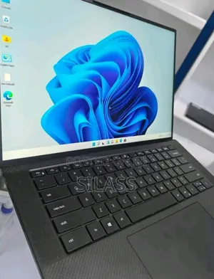 New Laptop Dell Precision 5570 20GB Intel Core I7 SSD 512GB