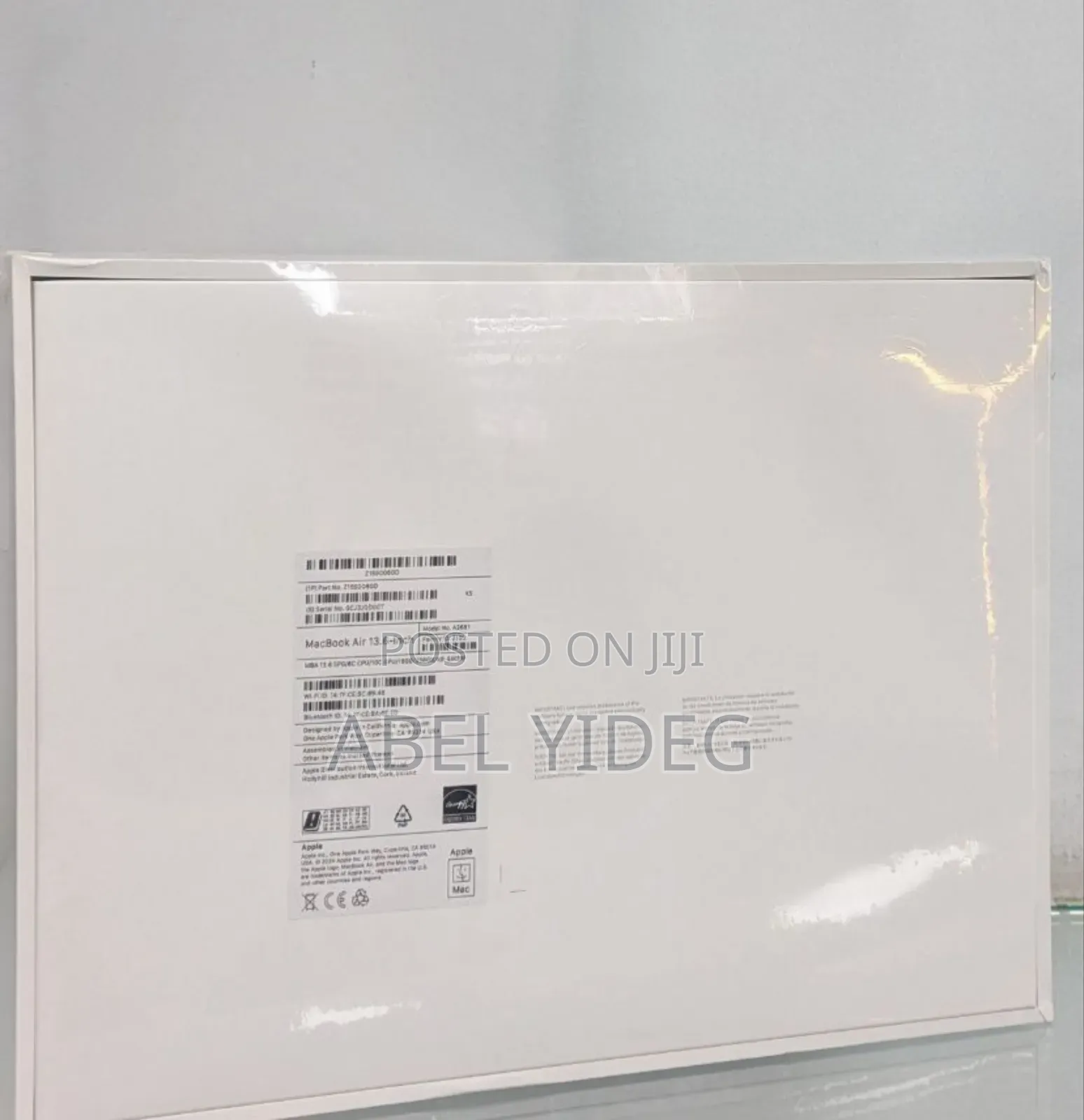 New Laptop Apple MacBook Air 2022 M2 16GB Apple M2 SSD 256GB