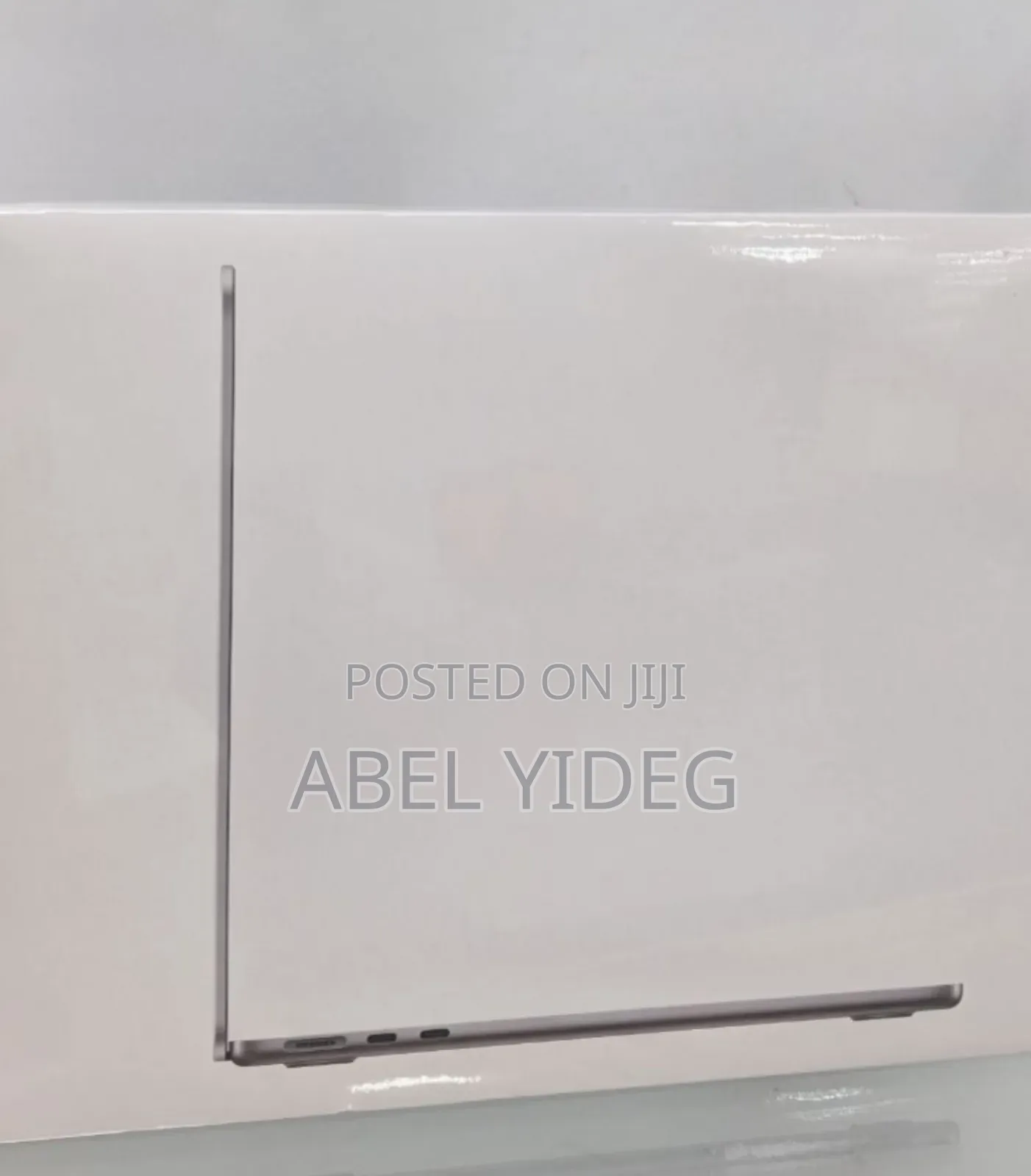 New Laptop Apple MacBook Air 2022 M2 16GB Apple M2 SSD 256GB