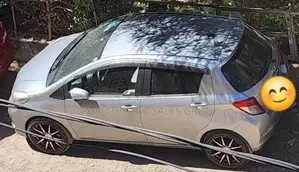 Toyota Yaris 2012 Gray