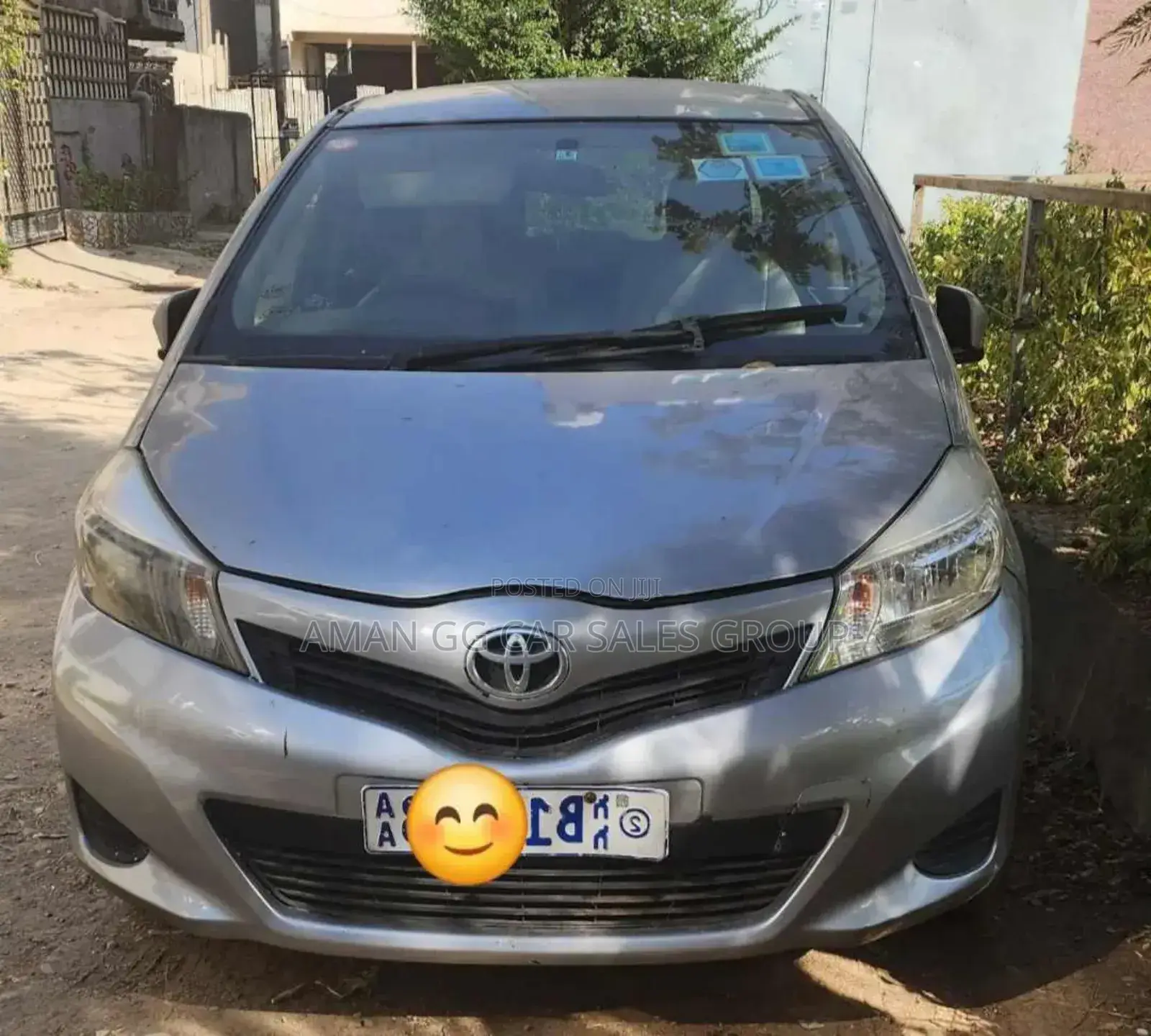 Toyota Yaris 2012 Gray