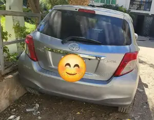 Toyota Yaris 2012 Gray