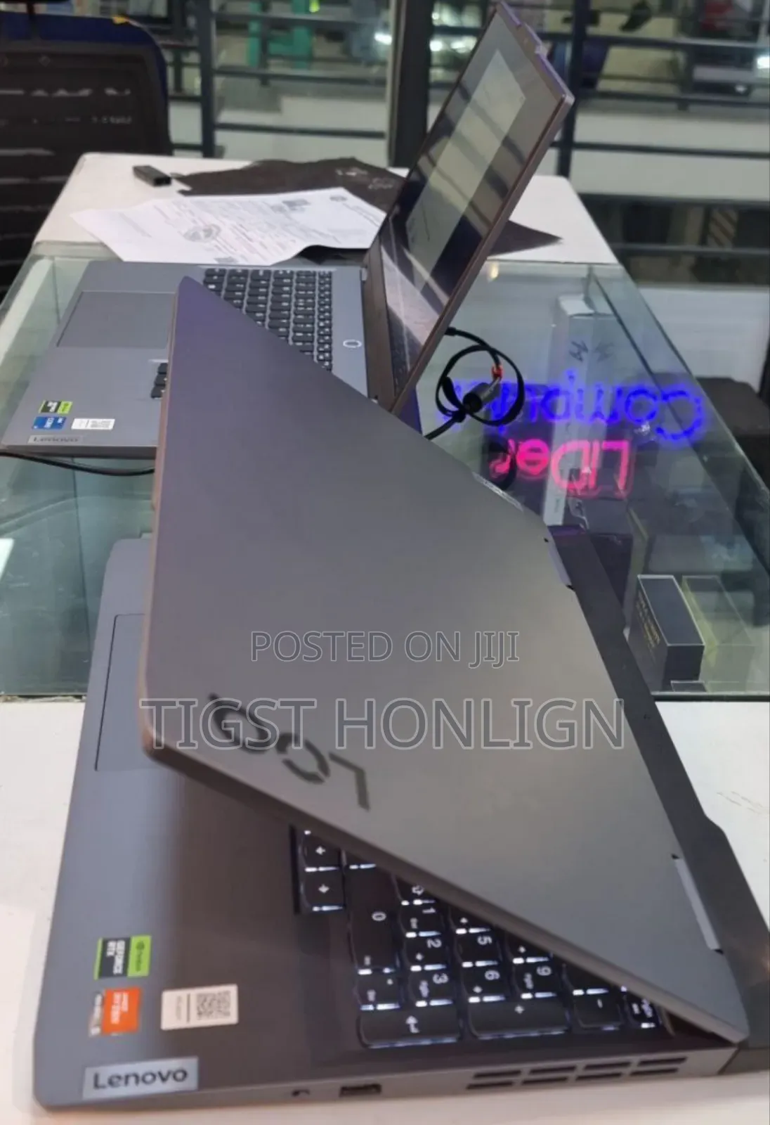 New Laptop Lenovo LOQ 15IRH8 8GB AMD Ryzen 7 SSD 512GB