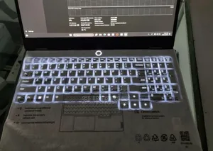 New Laptop Lenovo LOQ 15IRH8 8GB AMD Ryzen 7 SSD 512GB