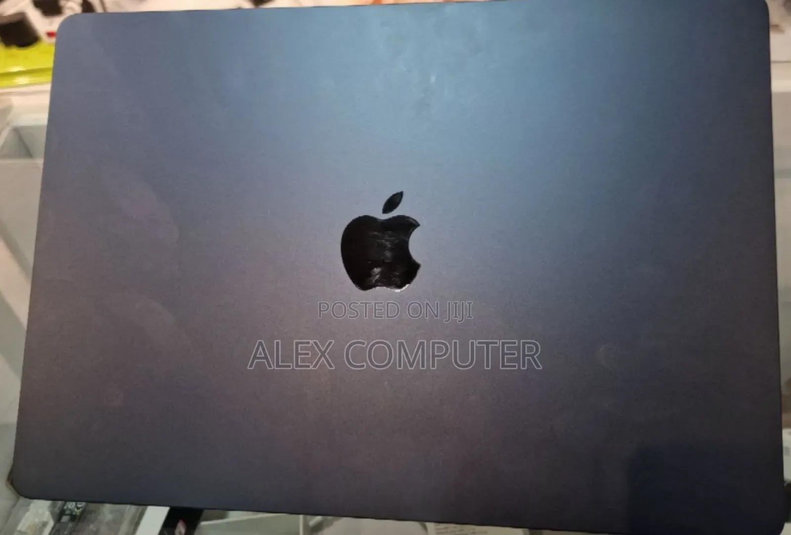 New Laptop Apple MacBook Air 2024 M3 15-Inch 8GB Apple M3 SSD 256GB