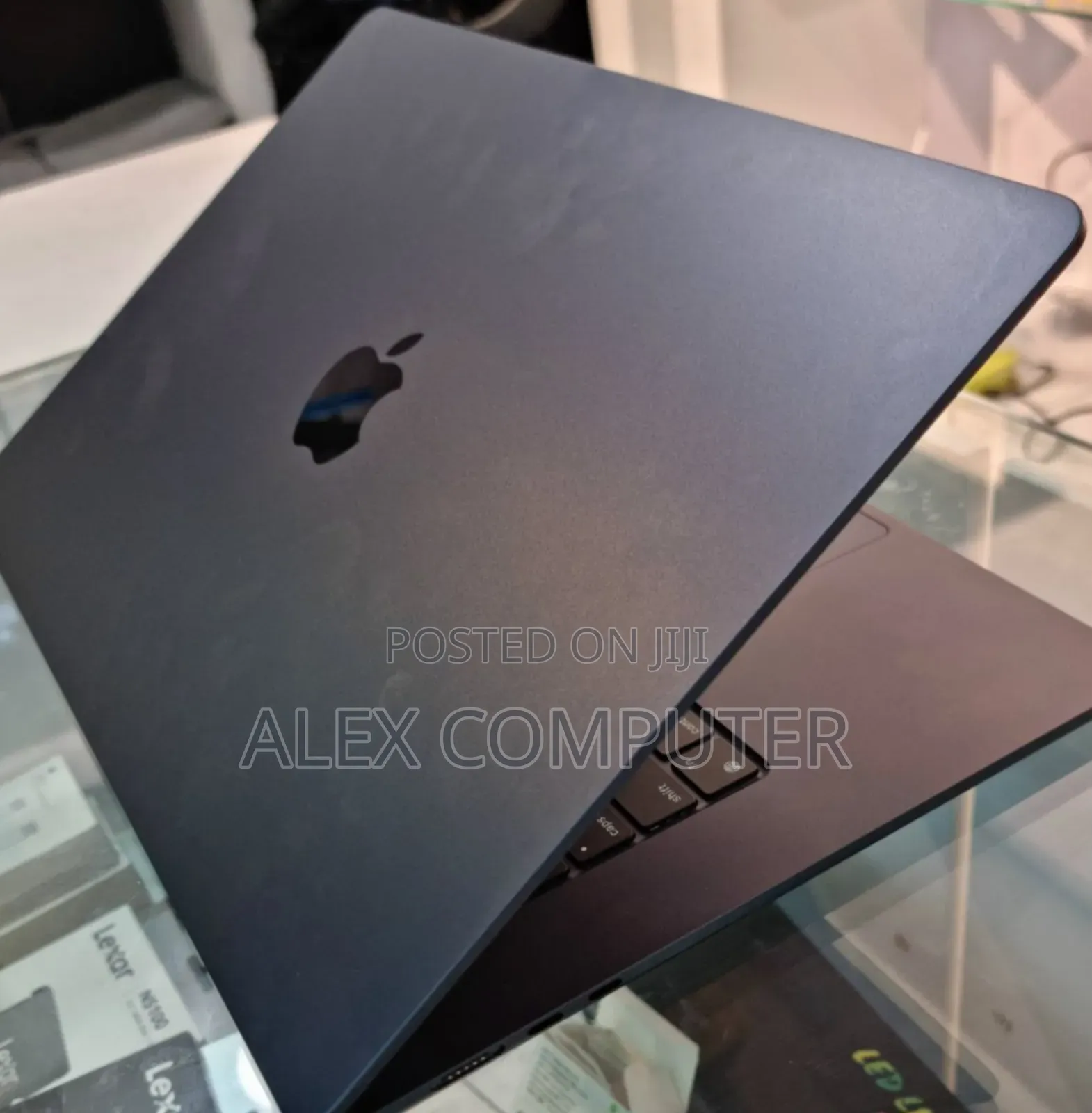 New Laptop Apple MacBook Air 2024 M3 15-Inch 8GB Apple M3 SSD 256GB