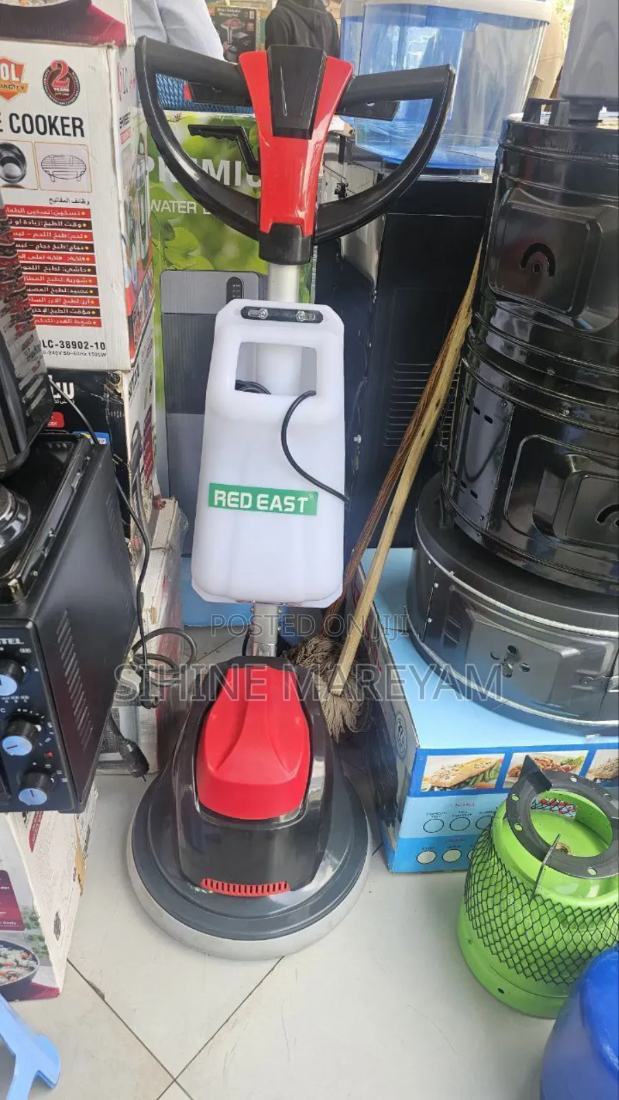 Red East Floor/ Carpets/ Ceramic Scrubbers Machine