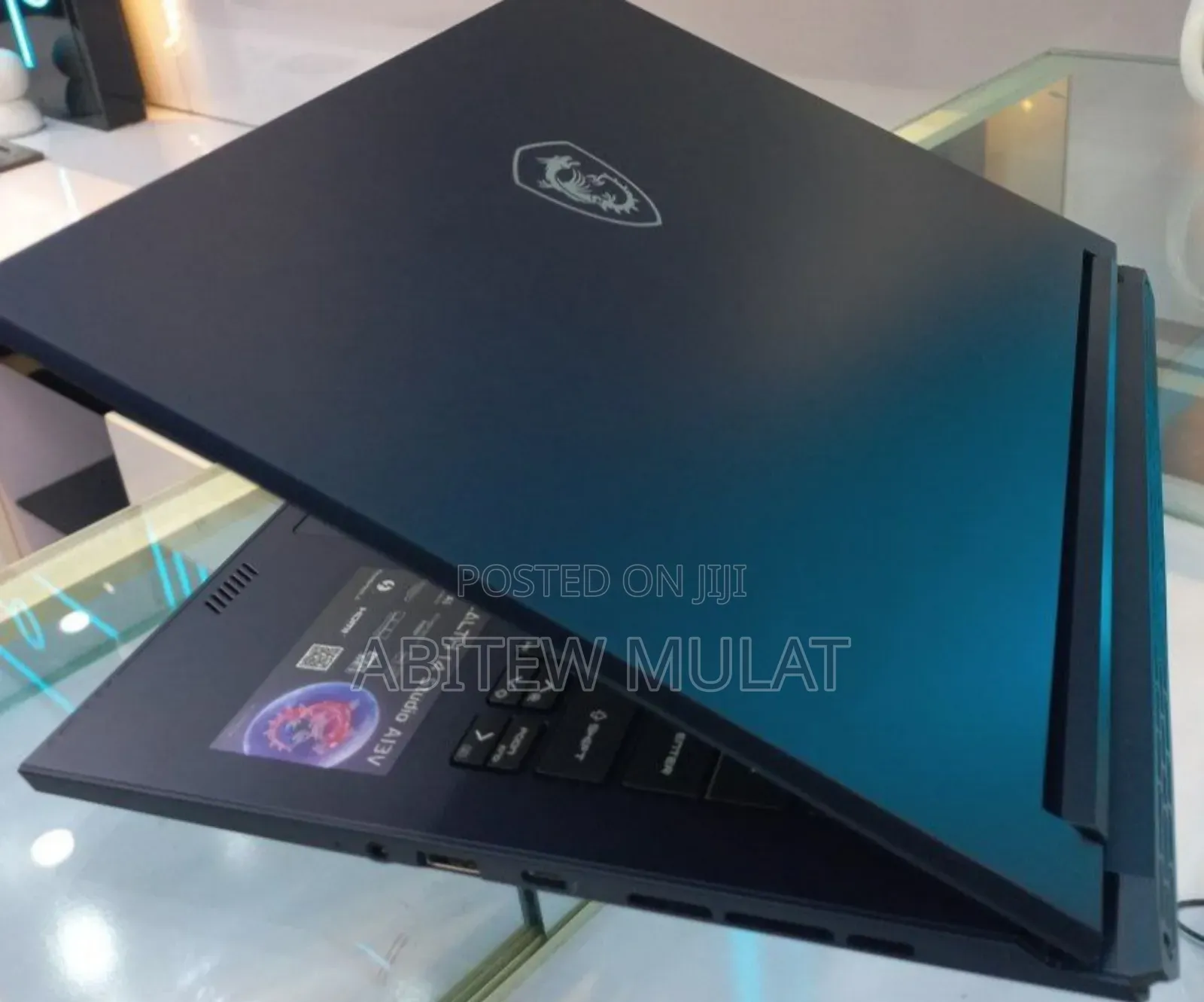 New Laptop MSI Stealth 17 Studio A13V 16GB Intel Core I7 SSD 1T