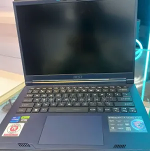New Laptop MSI Stealth 17 Studio A13V 16GB Intel Core I7 SSD 1T