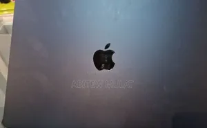 New Laptop Apple MacBook Air 2024 M3 15-Inch 8GB Apple M3 SSD 256GB