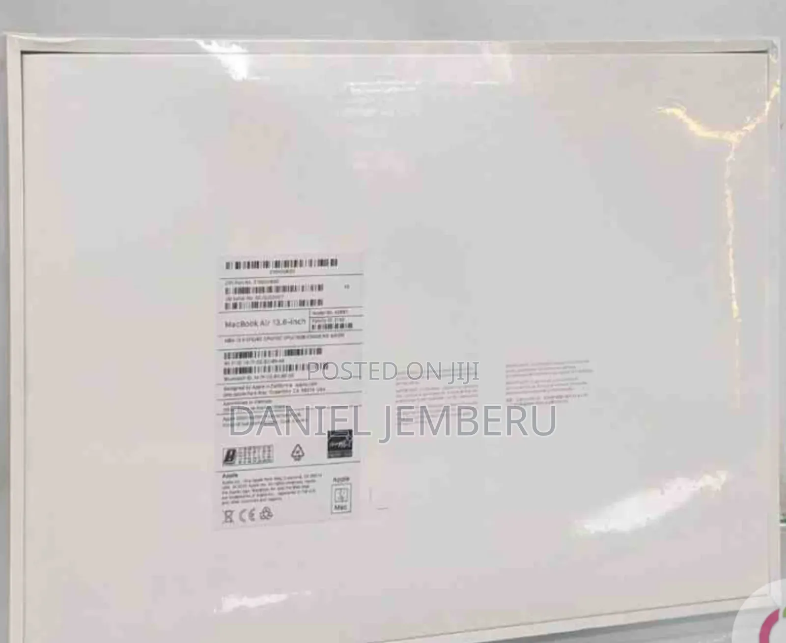 New Laptop Apple MacBook Air 2022 M2 16GB Apple M2 SSD 256GB