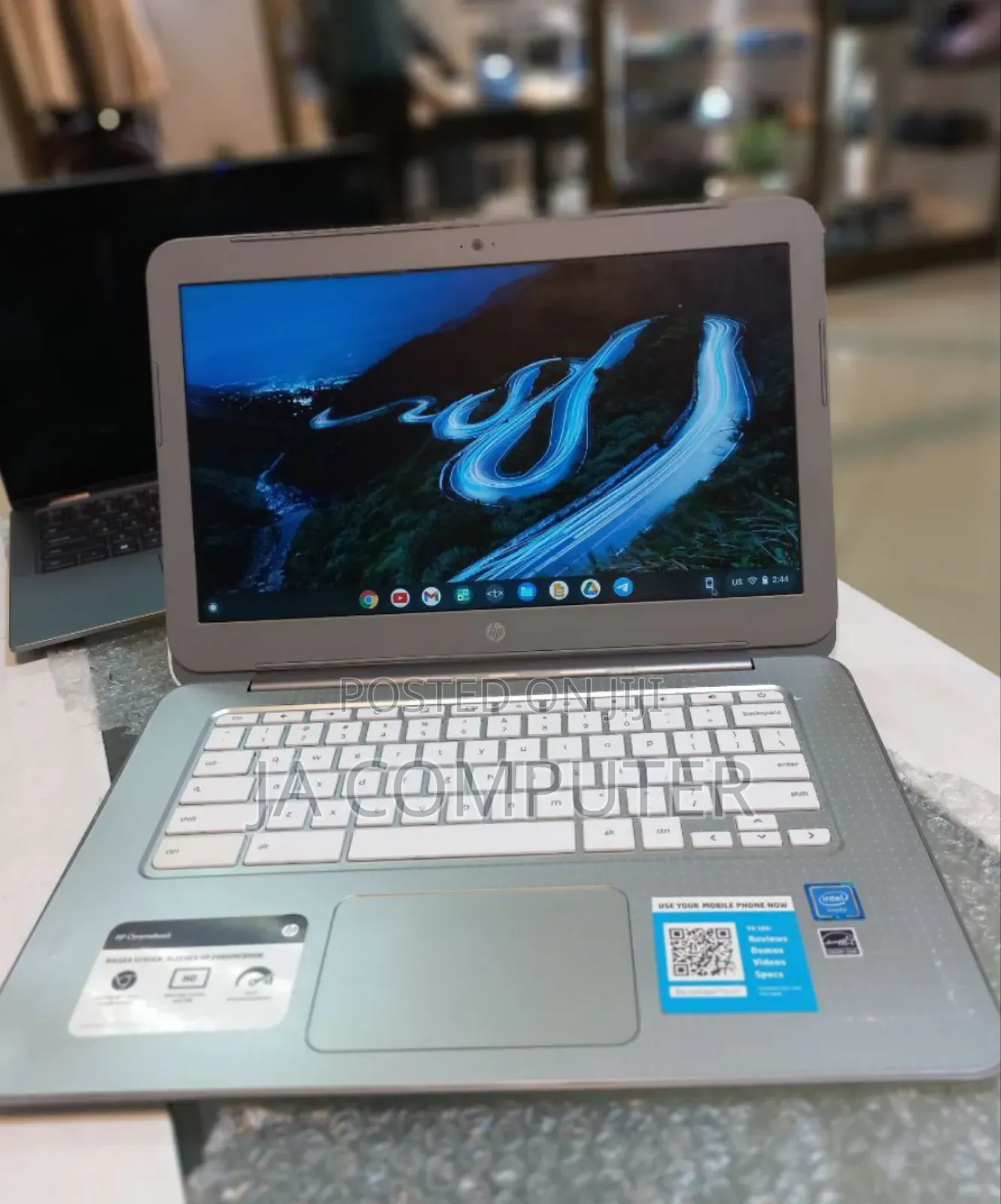 New Laptop HP Chromebook X2 2GB Intel Celeron SSD 16 GB