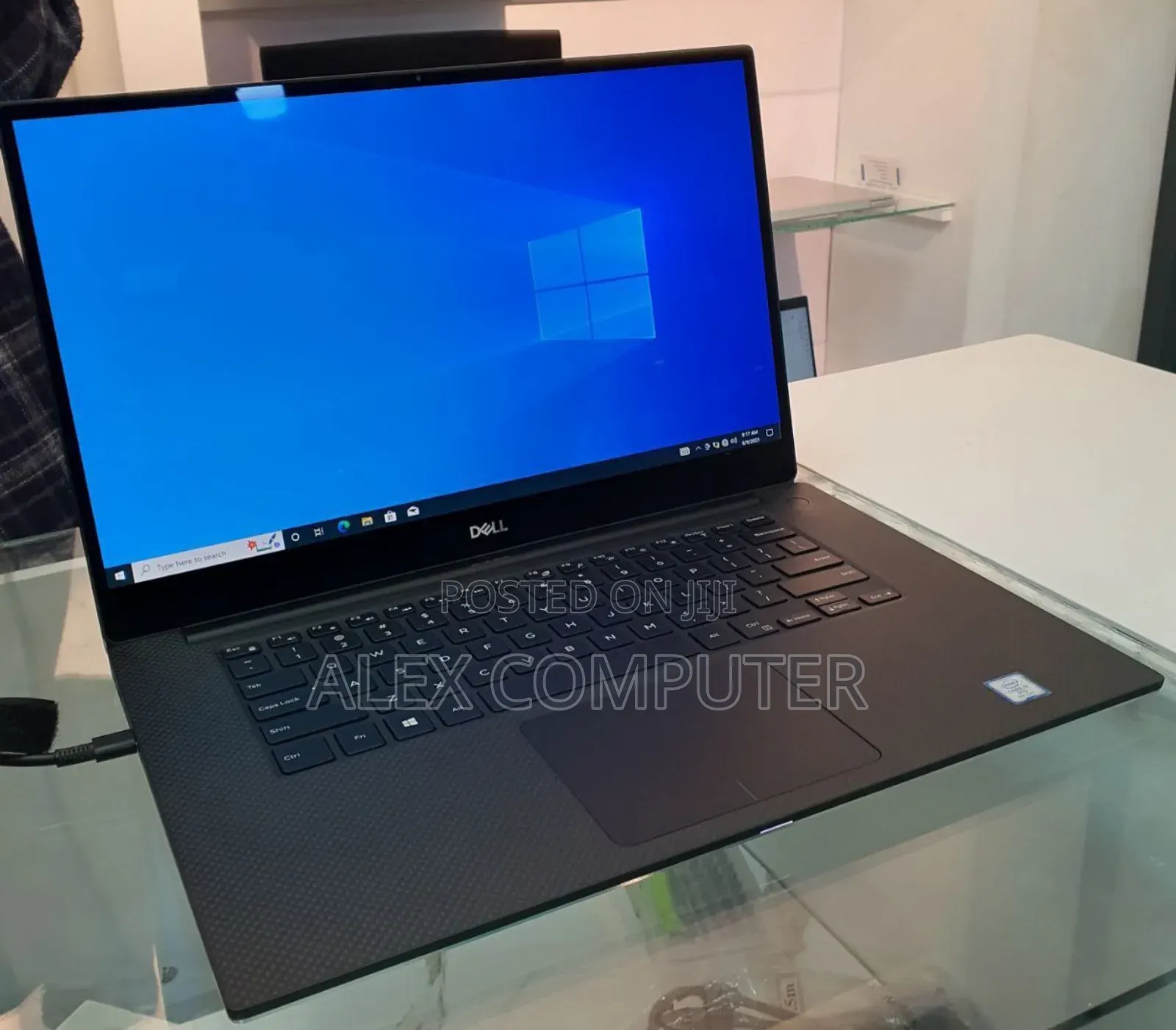 New Laptop Dell XPS 15 16GB Intel Core I7 SSD 512GB