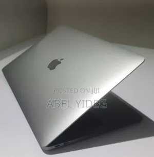 New Laptop Apple MacBook Air 2020 8GB Intel Core I5 SSD 256GB