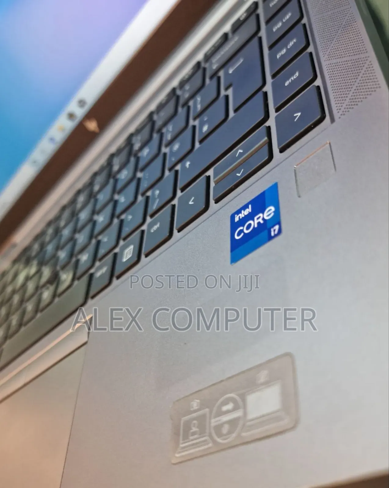 New Laptop HP ZBook Firefly G8 16GB Intel Core I7 SSD 512GB