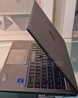 Photo - New Laptop HP ZBook Firefly G8 16GB Intel Core I7 SSD 512GB