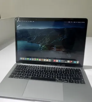New Laptop Apple MacBook Air 2019 8GB Intel Core I5 SSD 256GB