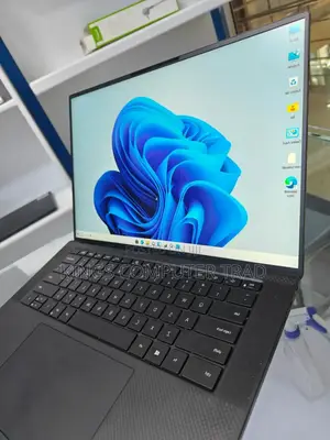 New Laptop Dell Precision 5570 20GB Intel Core I7 SSD 512GB