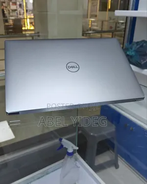 Photo - New Laptop Dell Precision 5570 20GB Intel Core I7 SSD 512GB
