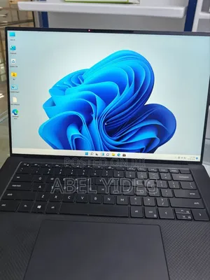 New Laptop Dell Precision 5570 20GB Intel Core I7 SSD 512GB