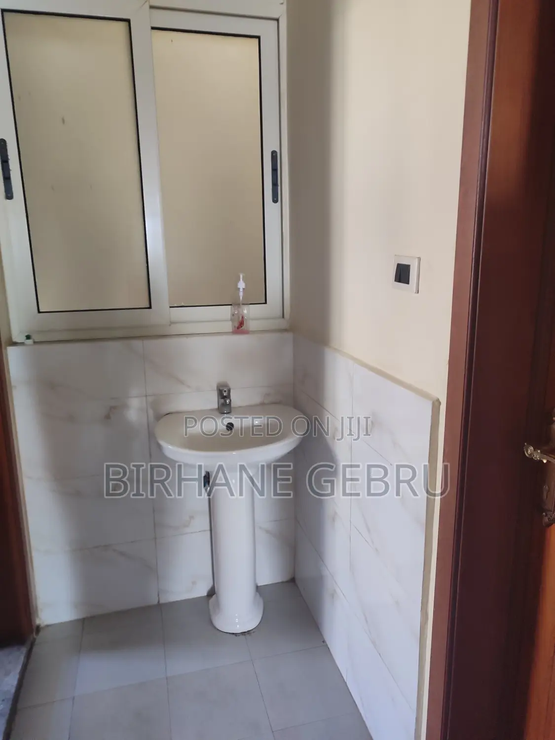 3bedroom Apartiment Fernished Guest House for Rent