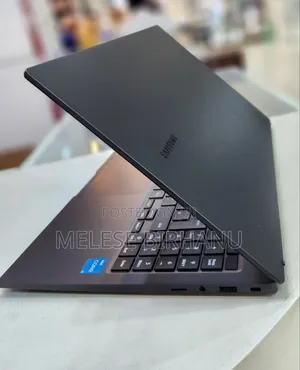 Photo - New Laptop Samsung Galaxy Book 2 8GB Intel Core I5 SSD 256GB