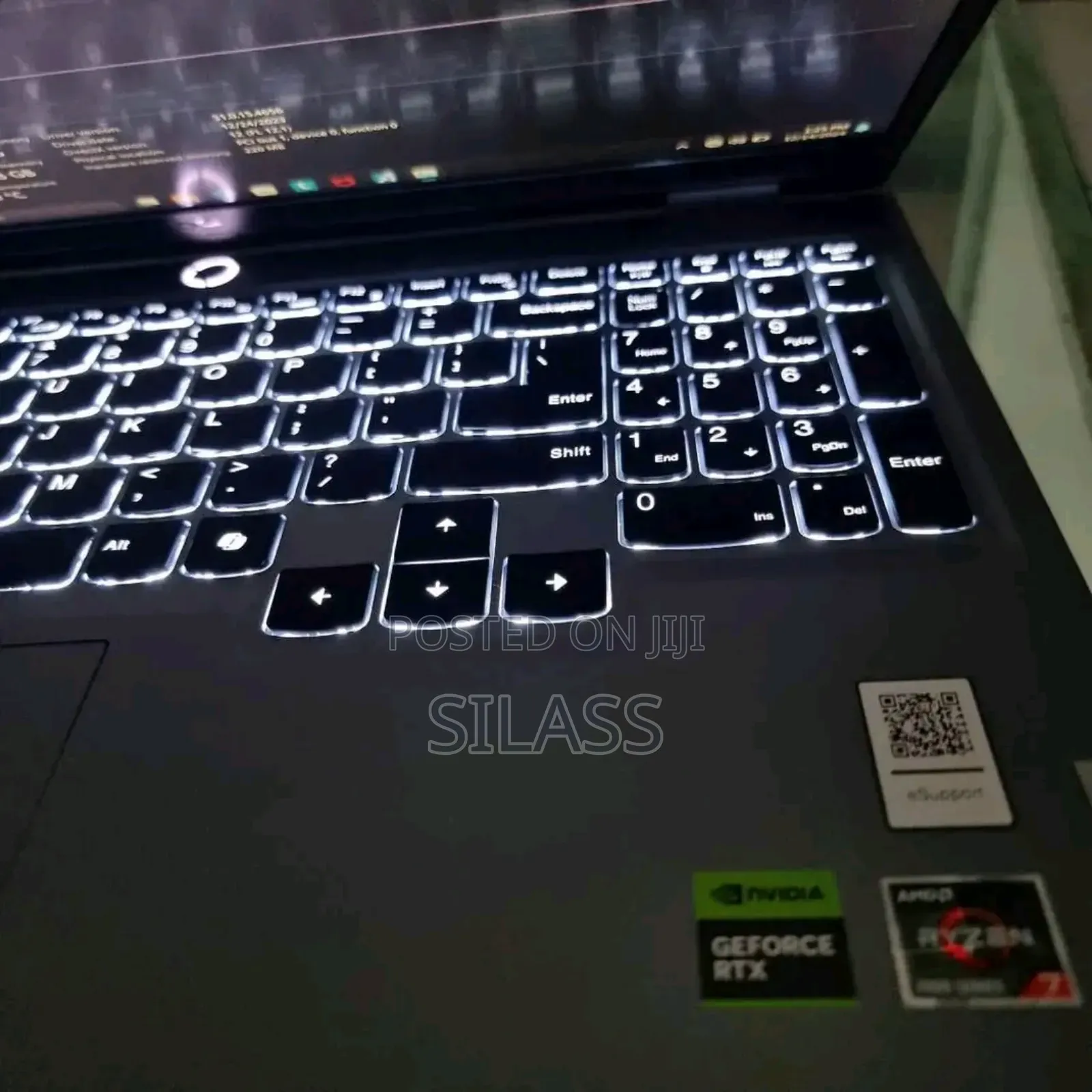 New Laptop Lenovo LOQ 15IRH8 8GB AMD Ryzen 7 SSD 512GB