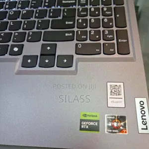 New Laptop Lenovo LOQ 15IRH8 8GB AMD Ryzen 7 SSD 512GB