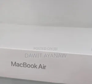 New Laptop Apple MacBook Air 2022 M2 16GB Apple M2 SSD 256GB