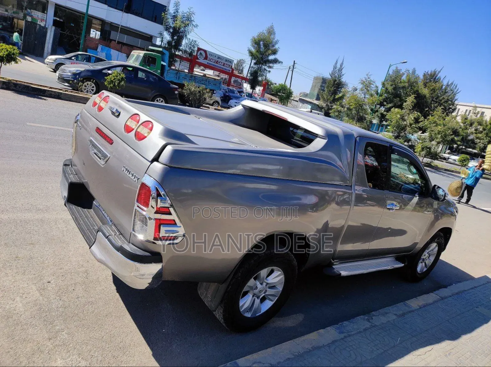 Toyota Hilux 2017 Gray