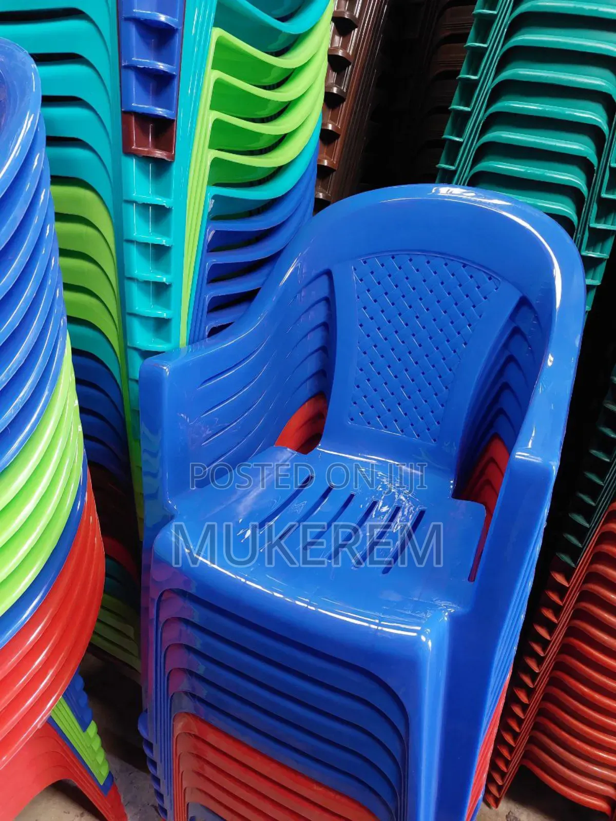 Arm Chair ፕላስቲክ ወንበር