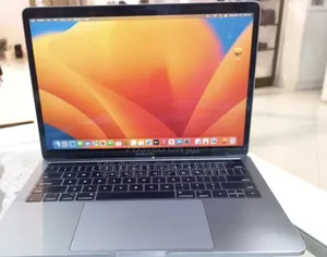 New Laptop Apple MacBook Pro 2017 8GB Intel Core I5 SSD 256GB